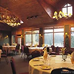 Pyramid Lake Lodge 
